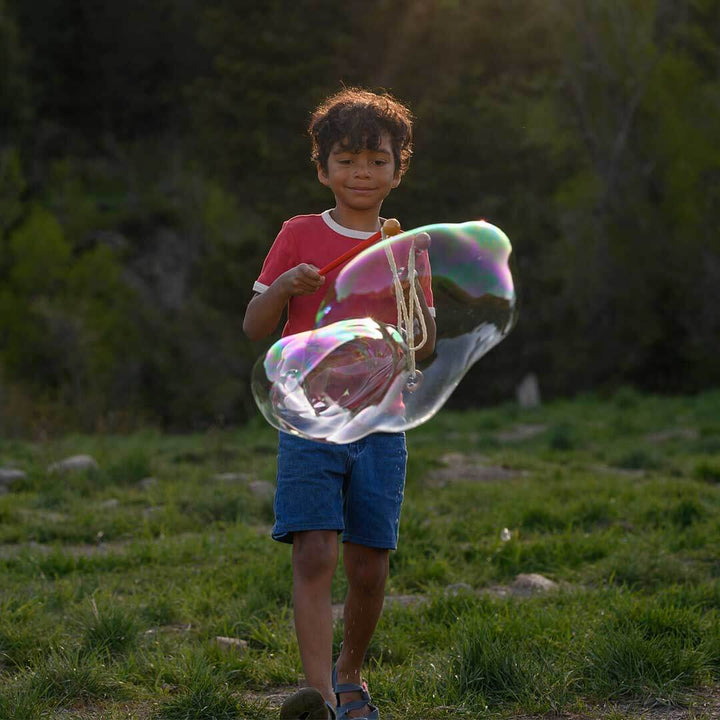 Far Out Bubbles - Far Out Bubbles - Giant Bubble Kit - Bella Luna Toys