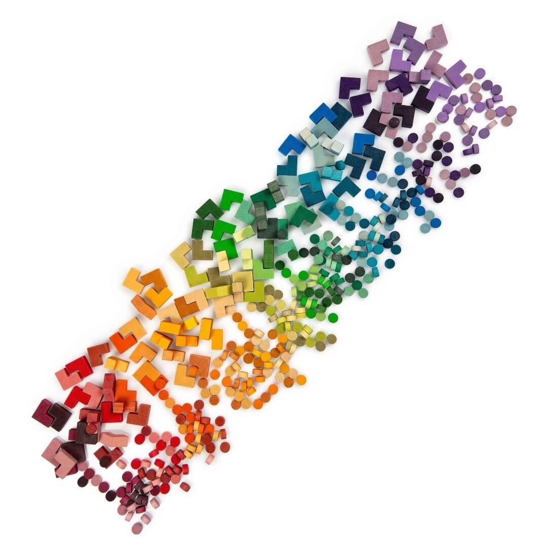 Grapat Bloom Wooden Mosaic Set – 400 vibrant, hand-painted wooden pieces in rainbow hues for open-ended play, pattern-making, and creative exploration.