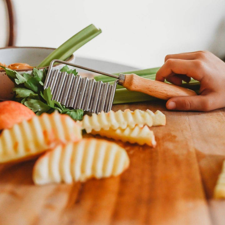 Wooden Vegetable Crinkle Cutter - Bella Luna Toys